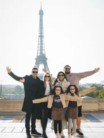 Cliente da Maritê Turismo — Maycon, Vinícius e famílias em Itália e França