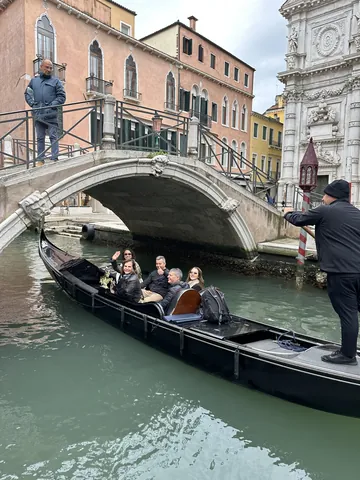Cliente Maritê — Passeio de gôndola, Veneza